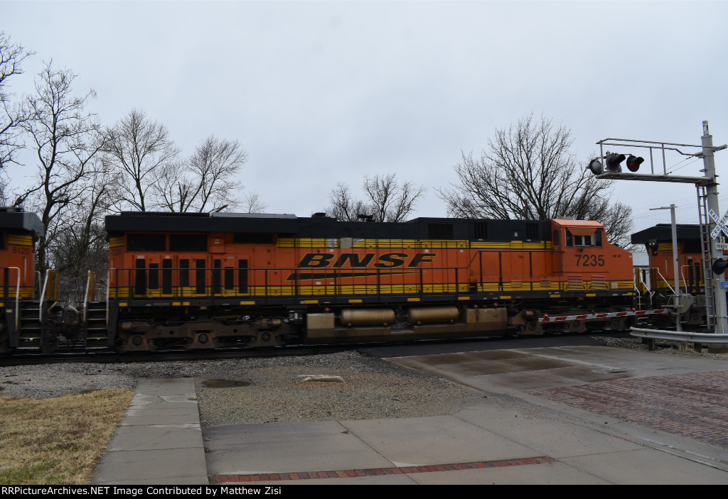 BNSF 7235